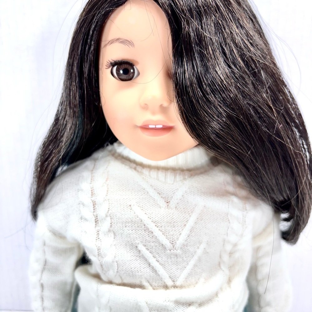 18" American Girl Doll 2017 Corinne Tan Asian Blue/Black Hair - Picture 6 of 11